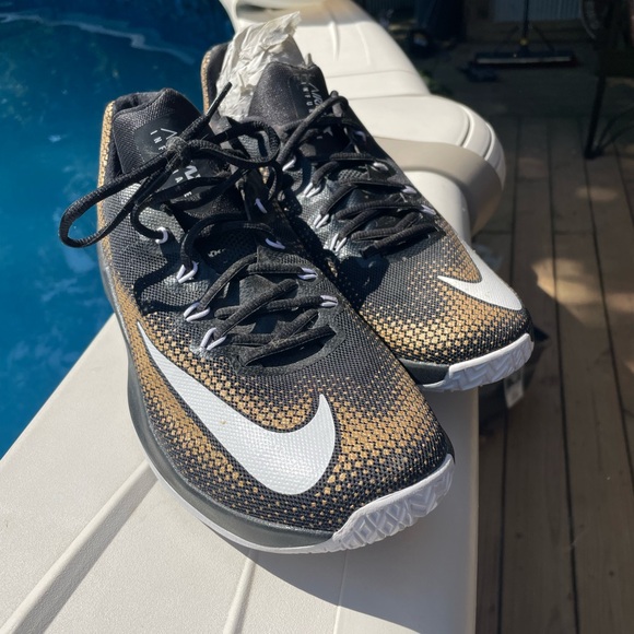 Nike Airmax Infuriate - Never Worn Us Men’s 11 - Picture 2 of 6